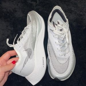 Nike zoomx sneaker